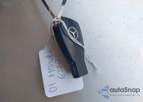 2001 Mercedes-Benz E 320 from USA, damaged, VIN WDBJF65J31B236136